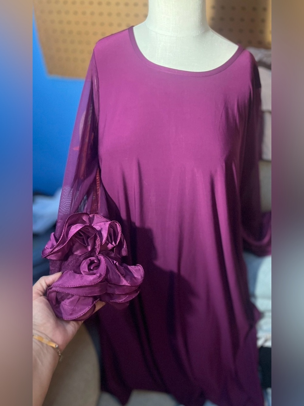 Ava & Viv Plum Ruffle Sleeve Shift Dress